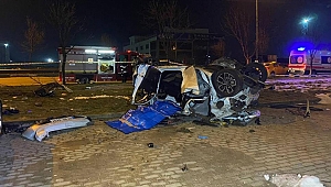 Otomobil taklalar atarak 50 metre sürüklendi!
