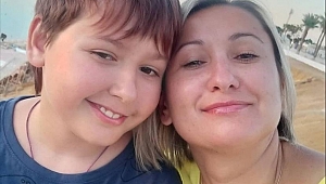 Rus bombardımanında ölen Ukraynalı anne ve oğlu...