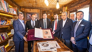 Başkan Soyer kitap bağışı çağrısını Bergama’da yineledi