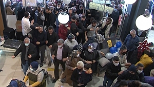 Başkentte ucuzluk izdihamı! Birbirlerini ezdiler