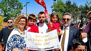 Bayraklı'da 23 Nisan coşkusu... 25 bin çocukla 'bayram' sevinci!