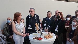 BİR ASIR ÖNCESİNİN İZMİR’İNİ CANLANDIRAN KİTAP