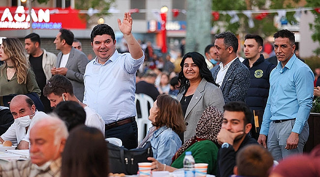 Bucalılar Kadir Gecesi’nde iftarda bir araya geldi