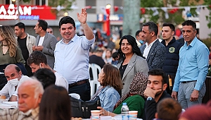 Bucalılar Kadir Gecesi’nde iftarda bir araya geldi