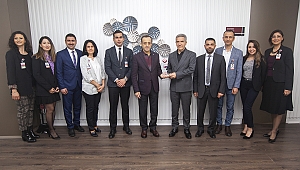 İEÜ Medical Park’a ‘Türkiye’nin En İyi İşverenleri’ ödülü