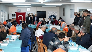 İşçilerden Başkan Selvitopu'na teşekkür kahvaltısı