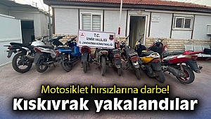 İzmir'de motosiklet hırsızları kıskıvrak yakalandı