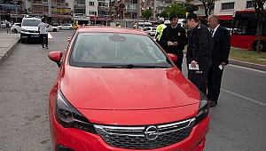 Karşıyaka’daki sürücülere “bayramınız kemerli olsun