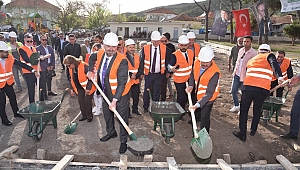MENEMEN’DE 23 NİSAN COŞKUSU... DAĞ: MENEMEN'E HUZUR GELDİ