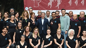 Bornova’da Halk Dansları Festivali