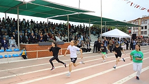 Efes Selçuklu gençler, 19 Mayıs gösterilerinde fark yarattı 