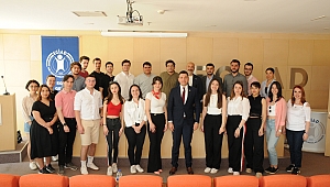 Gençler Geleceği, Dünyayı ve Türkiye'yi Daha İyi Değerlendiriyor
