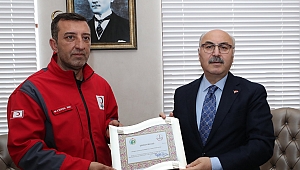 Hayırsever iş adamı ve kardeşinden Buca Kızılay'a anaokulu bağışı