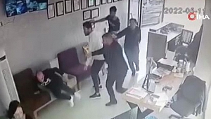 Kargocu ile anlaşamadı, arkadaşlarıyla ortalığı birbirine kattı