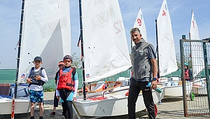 Seferihisar’dan genç yelkenciler yetişiyor; Fenerbahçe Spor Kulübü altyapısına seçildiler