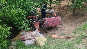 Traktörün altında kalan sürücü hayatını kaybetti