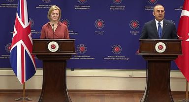 Bakan Çavuşoğlu, Rusya'nın Ukrayna'nın tahıllarını Türkiye'ye sattığı iddialarına ilişkin konuştu