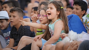 Bergama Tiyatro Festivali dolu dizgin devam ediyor