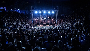 Bergama Tiyatro Festivali’ne muhteşem açılış
