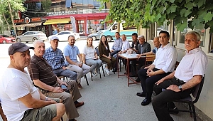 CHP'den Menderes'te esnaf çıkarması