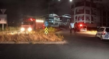 Korku dolu anlar! Kimyasal madde dolu tank devrildi