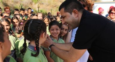 Kuşadası Belediyesi’nden eğitime tam destek