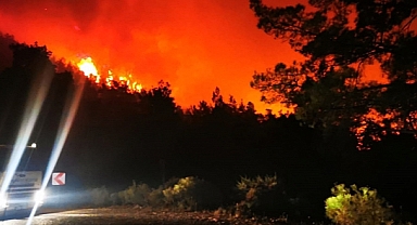 Marmaris'te geçen yılki kabus yeniden başladı! Yangın büyüyor...