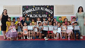 Minikler Konağı ilk mezunlarını verdi