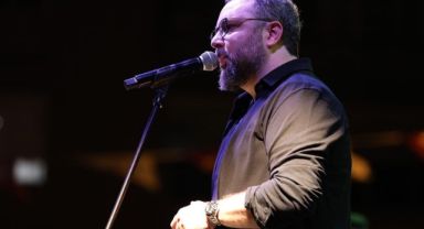 Mustafa Cihat Kılıç kendine has yorumuyla Bergama'yı mest etti