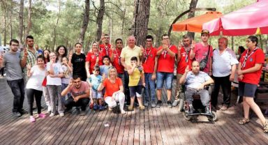 Özel Gereksinimli Bireylere Karakayalı'dan Özel İlgi