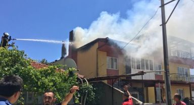 Tüplerin ardı ardına patladığı imalathane alevlere yenildi