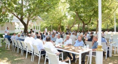 Başkan Tekin, muhtarlarla kahvaltıda buluştu