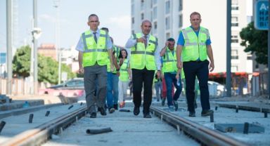 Başkan Tunç Soyer Çiğli Tramvayı inşaatında incelemelerde bulundu