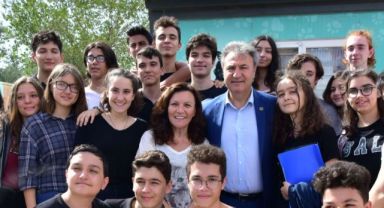 Bornova Belediyesi öğrencilerin yanında
