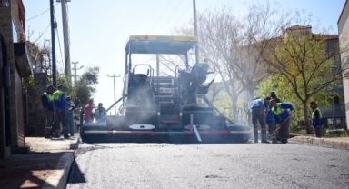 Bornova’da asfalt hamlesi