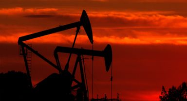 Brent petrol 100 doların altını gördü