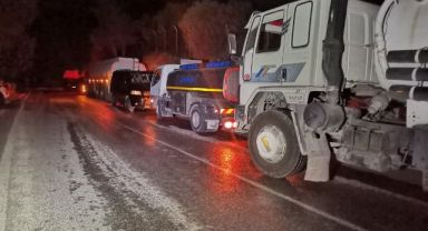 Çeşme'deki otluk alandaki yangın kontrol altında