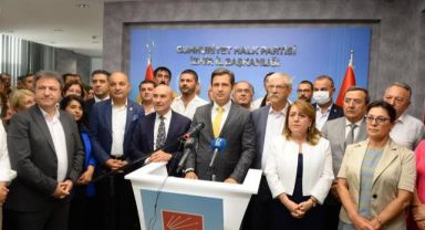 CHP İzmir'de bayramlaşma: Yücel'den 'Kayalar' mesajı