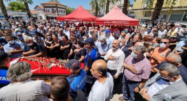CHP İzmir'in acı günü: Solak son yolculuğuna uğurlandı