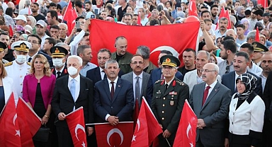 İzmir, 15 Temmuz'da tek yürek oldu