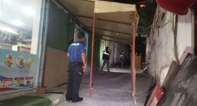 İzmir’de bıçaklı kavga: 1 ölü