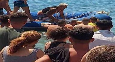 İzmir'de denize giren genç kadın boğuldu