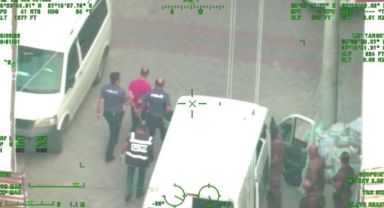 İzmir’de haklarında yakalama emri olan 25 suçluya operasyon