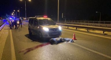 İzmir’de kamyona arkadan çarpan motosiklet sürücüsü öldü