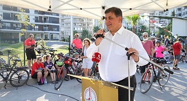 İzmir'in ilk pump track parkuru Karşıyaka'da açıldı!