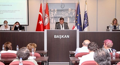 Karşıyaka'da çatılara GES önergesine oy birliği!