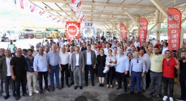 Karşıyaka'da toplu iş sözleşmesi sevinci