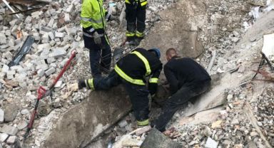 Rusya'nın Donetsk'e düzenlediği saldırıda bilanço ağırlaşıyor: 33 ölü