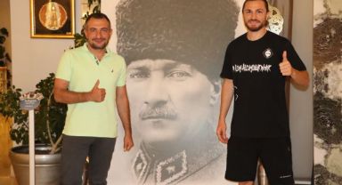 Zeki Yıldırım, 2 yıl daha Altay’da