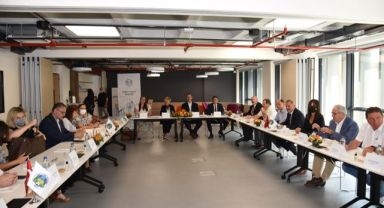 ABD Ankara Büyükelçiliği Tarım heyeti İzmir Ticaret Borsası Yönetimi ile biraraya geldi